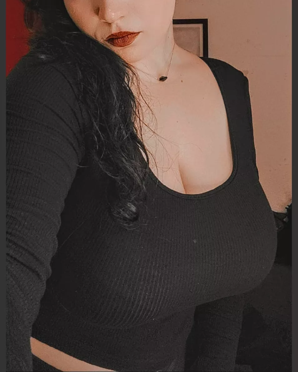 tribute worthy? 🍆👀😉