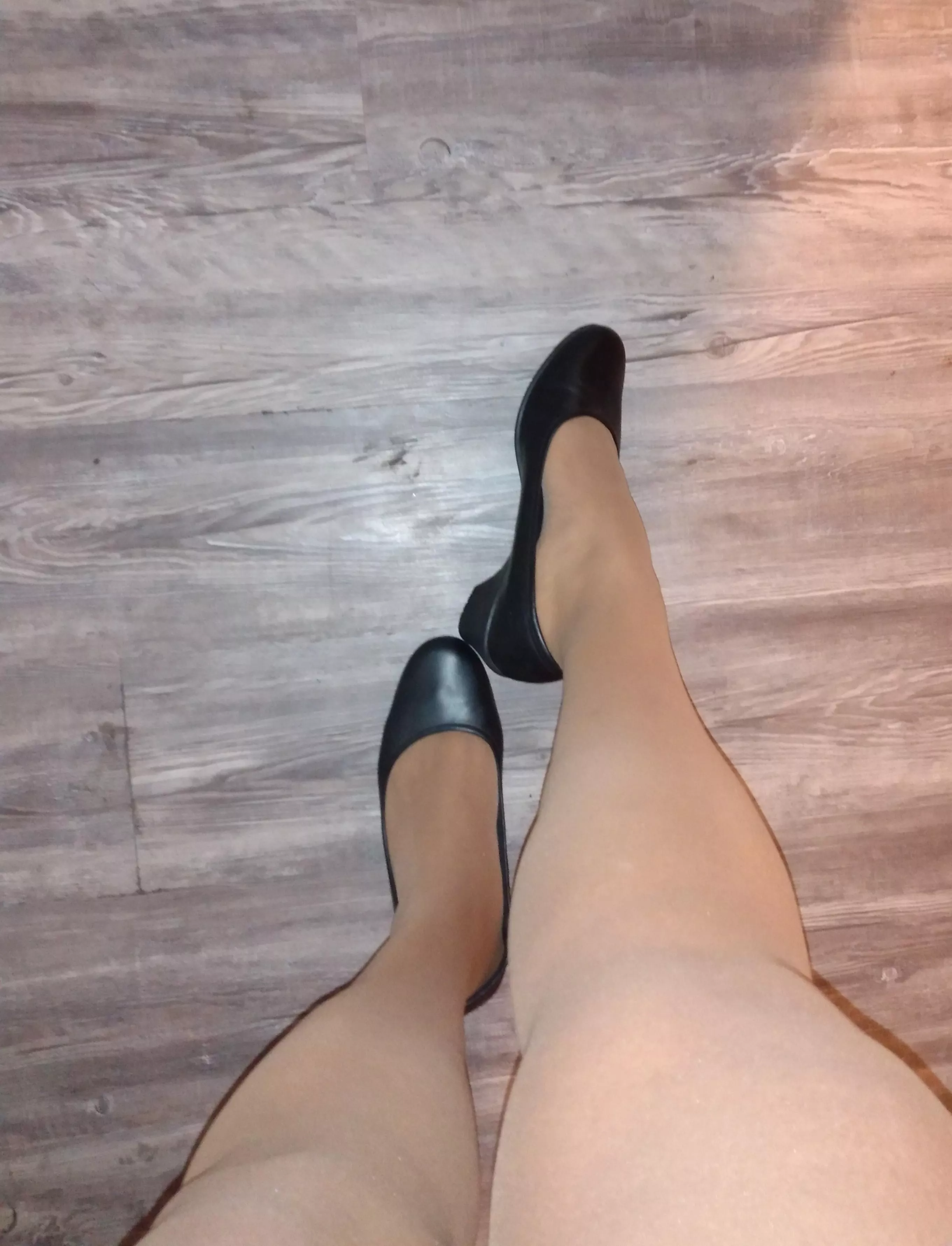 Work pumps & stockings
