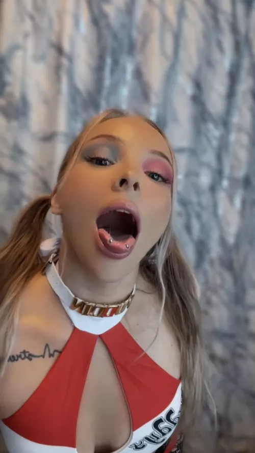 Would you let Harley suck you?