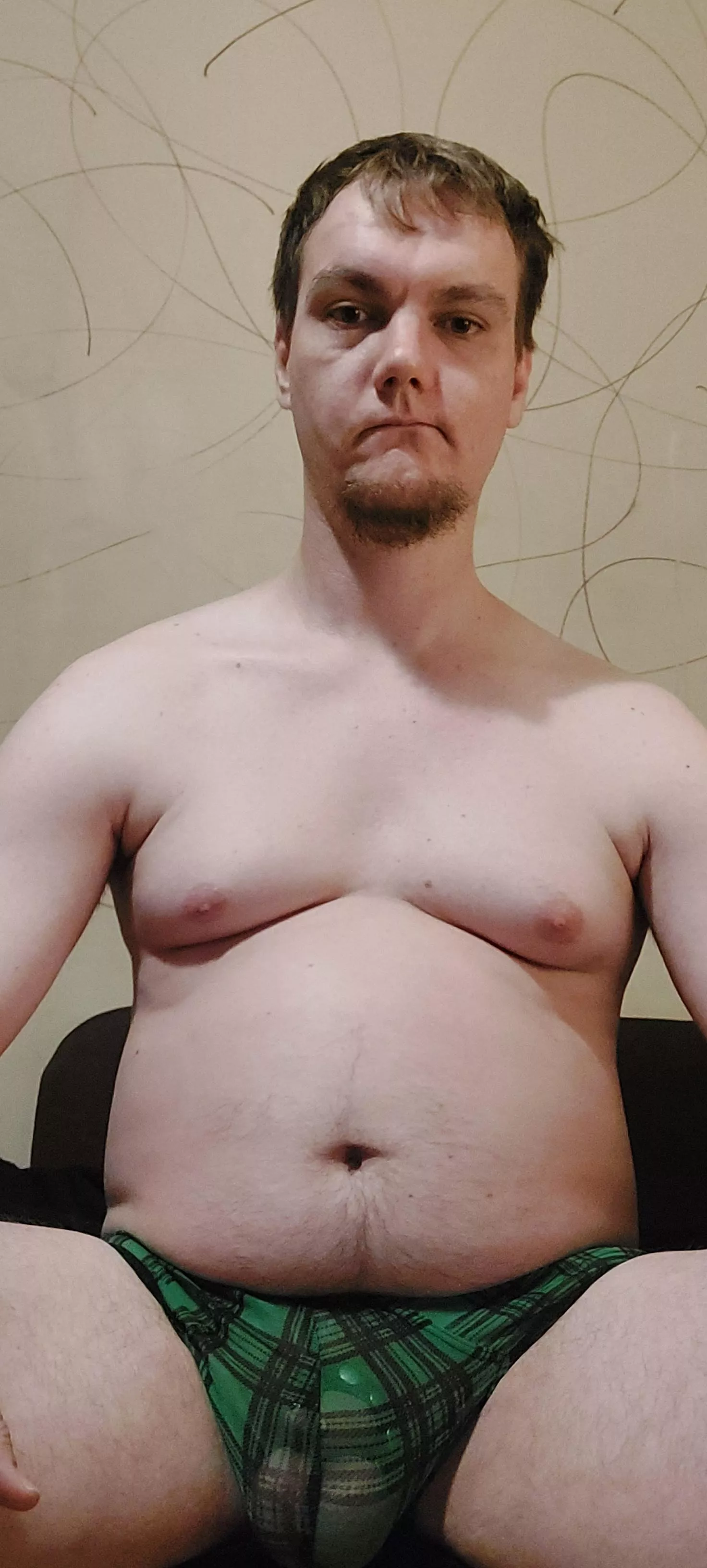 32 yo cub from Warsaw. Any bears want to make friends?