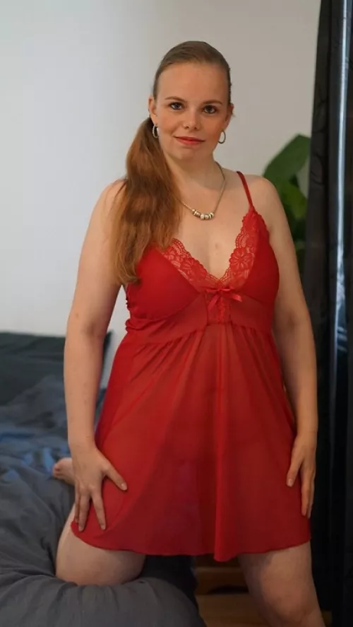 33yo, mom with two kids, would you smash or pass? 💋