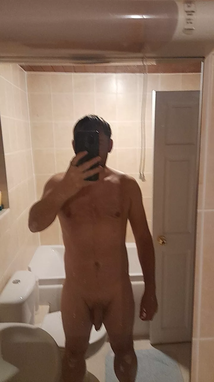 40 (m) honest opinions please