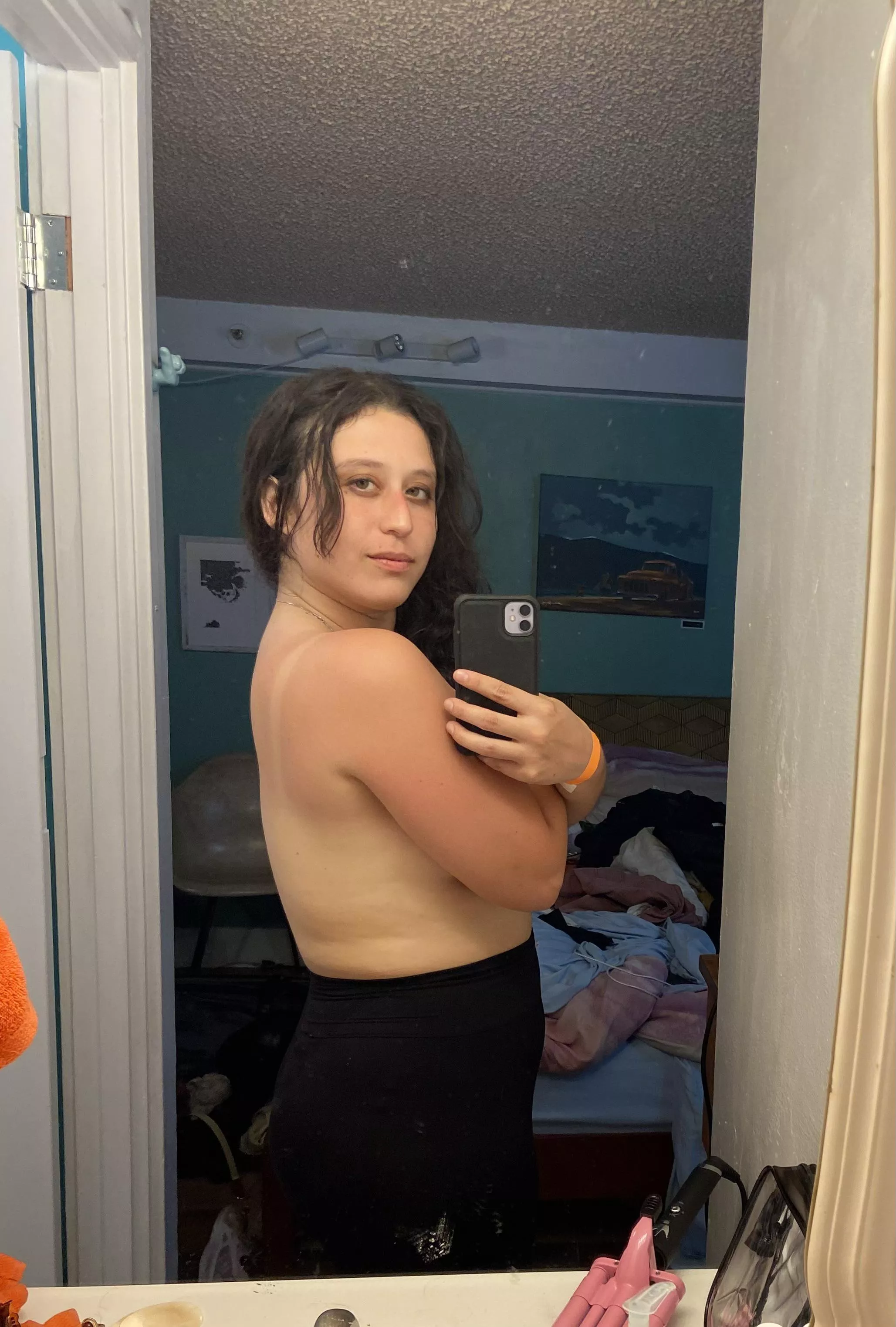 A little mild for the wild ‘cause I don’t know which space is mild enough for this and y’all do the wild so, so much better. 🖤✨