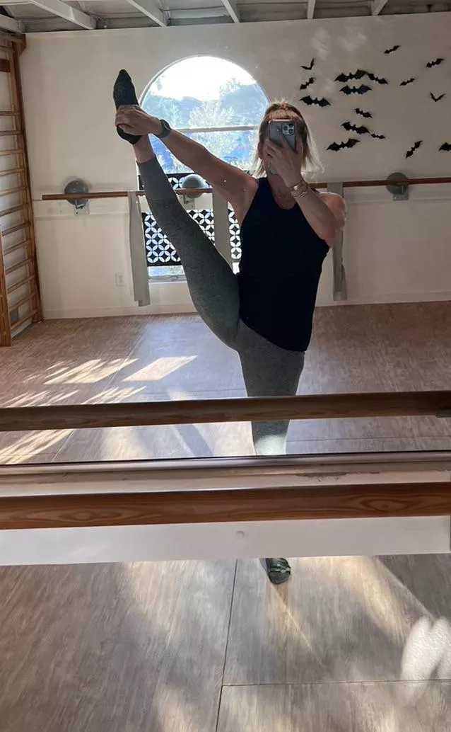 Always will be flexin my flexibility 💪🏻 💃