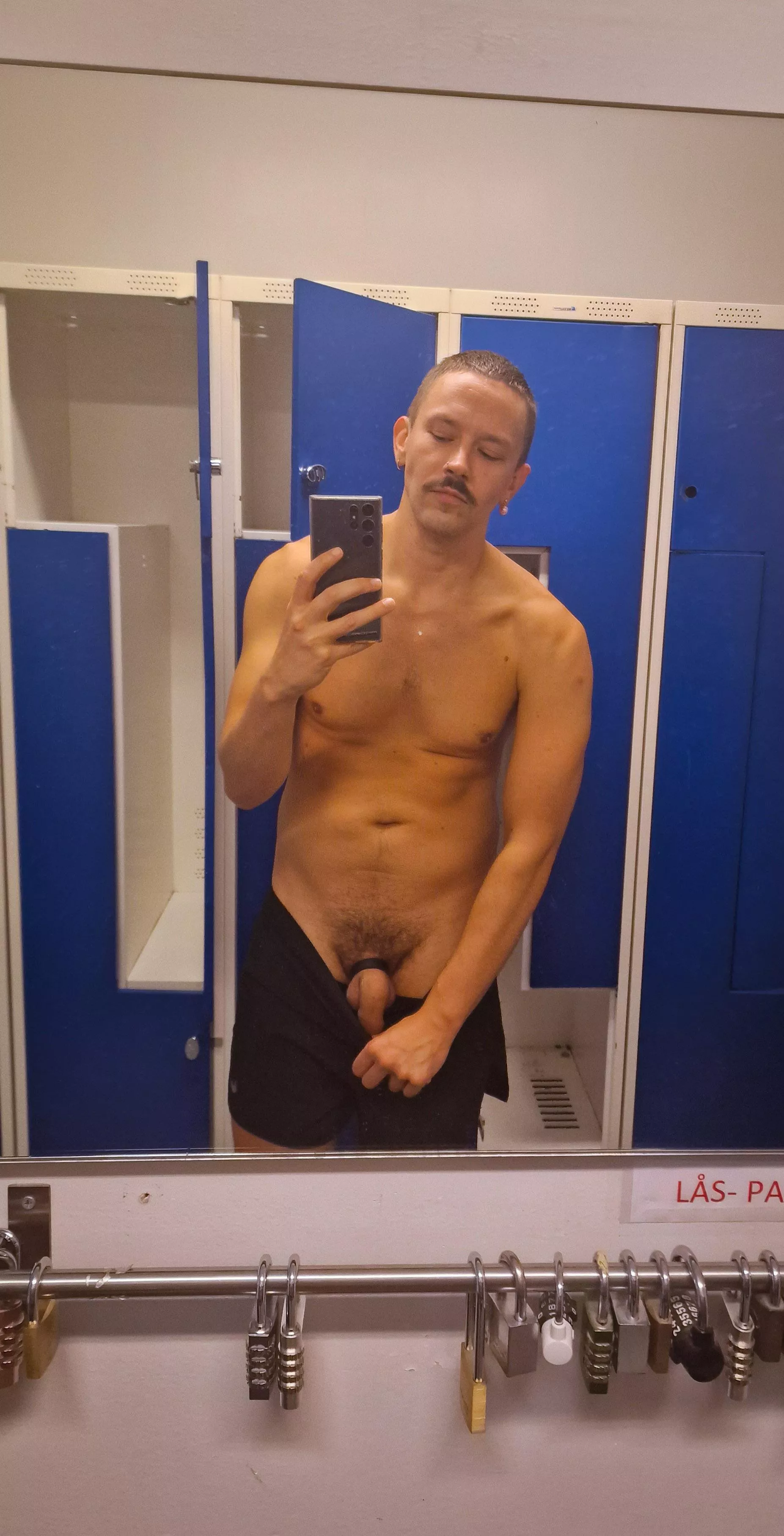 anyone else train with cockring on? 🤔