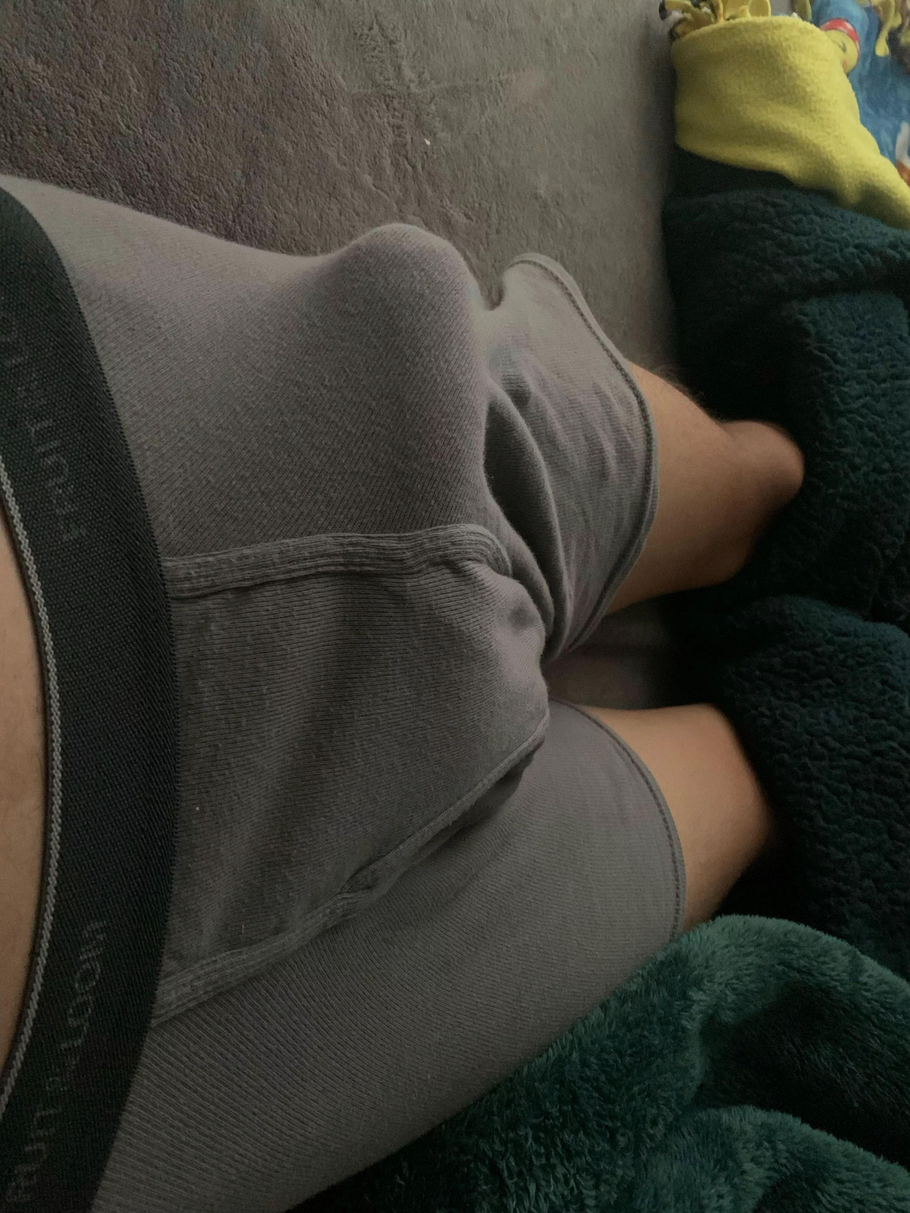 Bored 18 yo who wants to compare