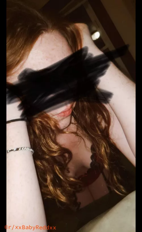 Can you guess 🤔 correctly how many freckles are all over my body? 😘 Let's find out; we can count them like candy in a jar and see how good you are 🧐😏 I'm