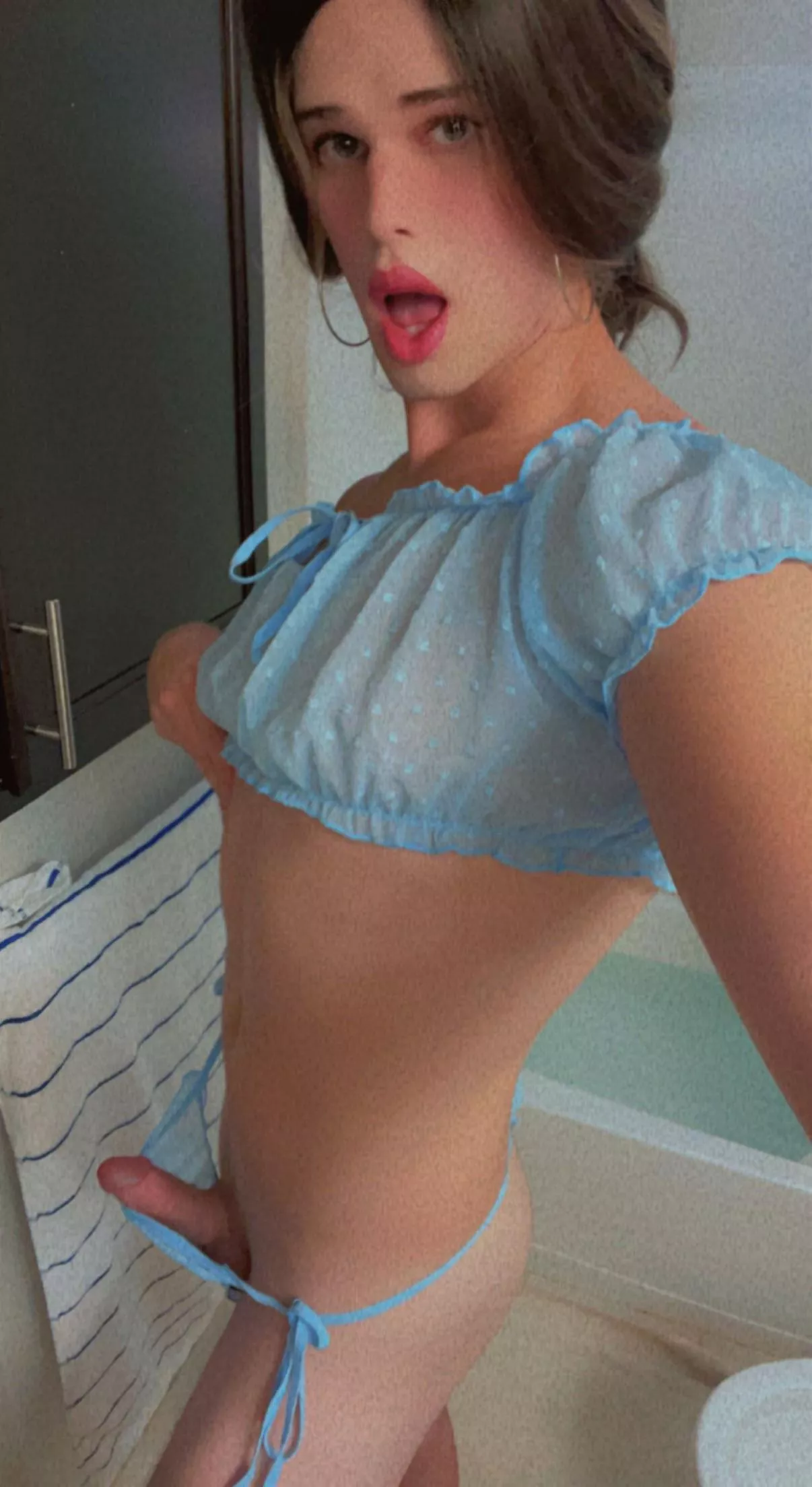 Caption this! Best one gets a pic💕