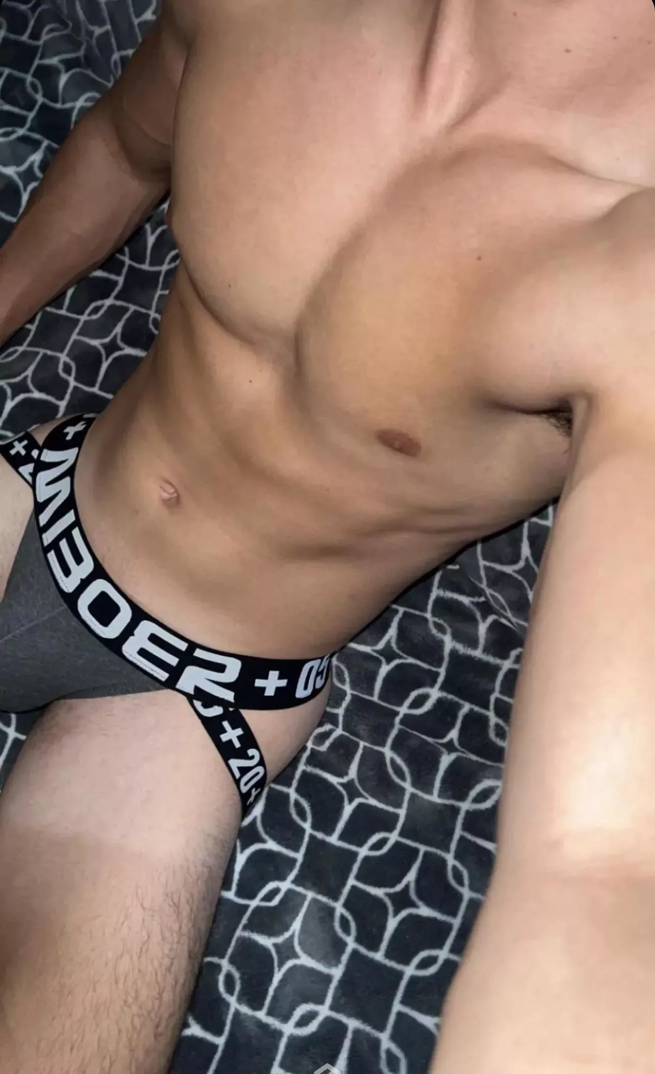 COME USE ME - SEND PIC