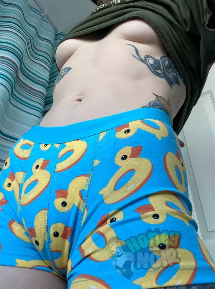 Do you mind if i wear these? 🙊