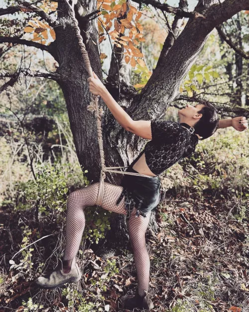 Enjoy the golden autumn with selfbondage