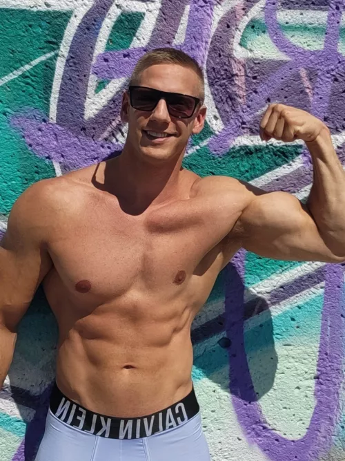 Everyone should believe in something. With these sunglas$es, I believe I should be at the beach 😎