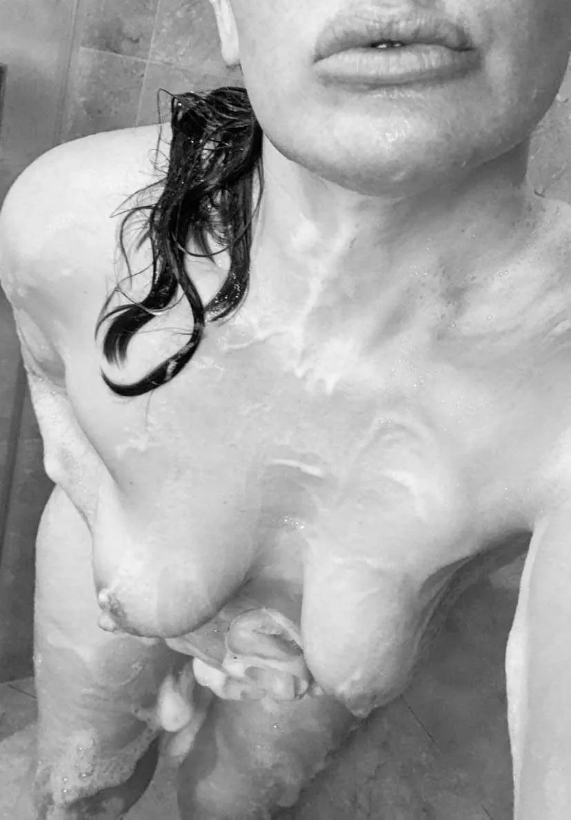 (f).48 whatcha looking at?