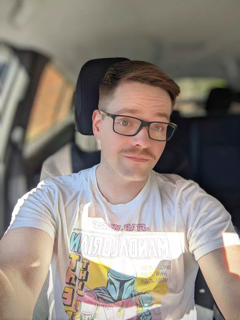 Feeling good after this fresh cut