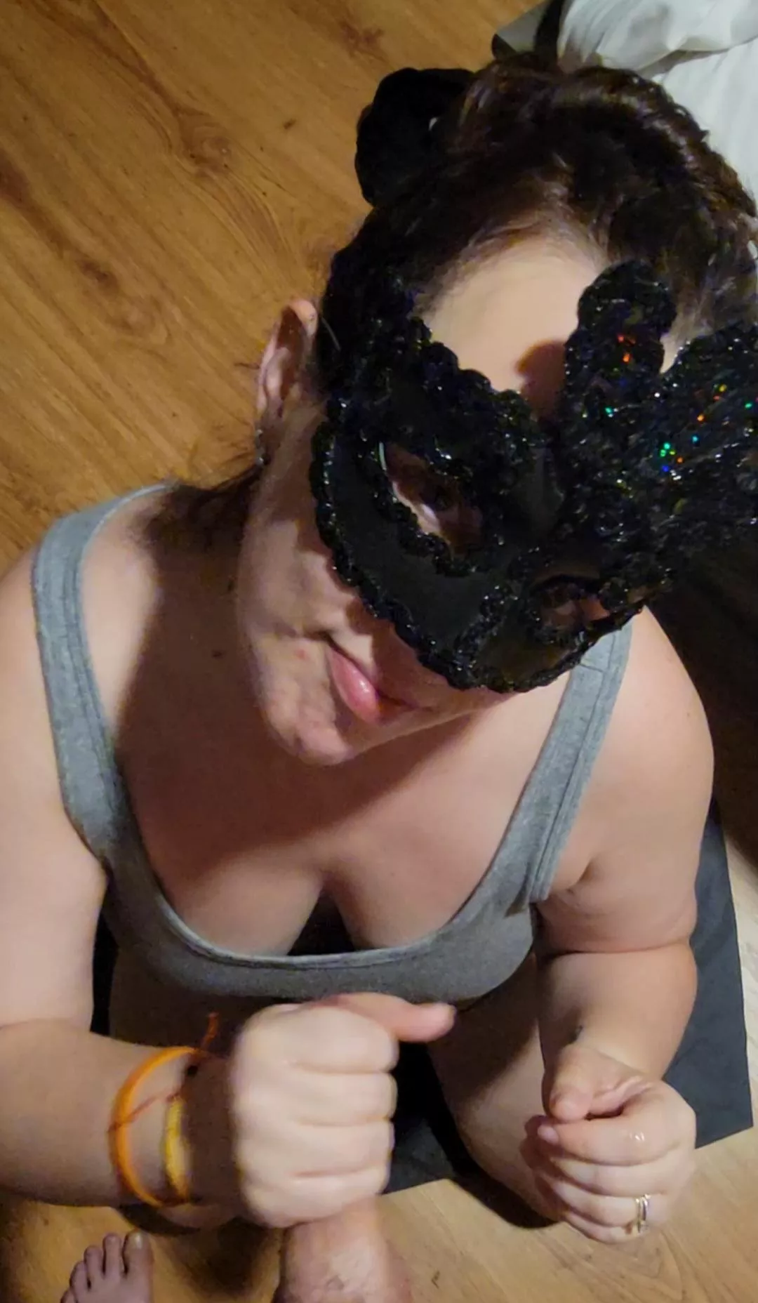 Handjob facial video just dropped on my OF 🍆💦 Link in bio!