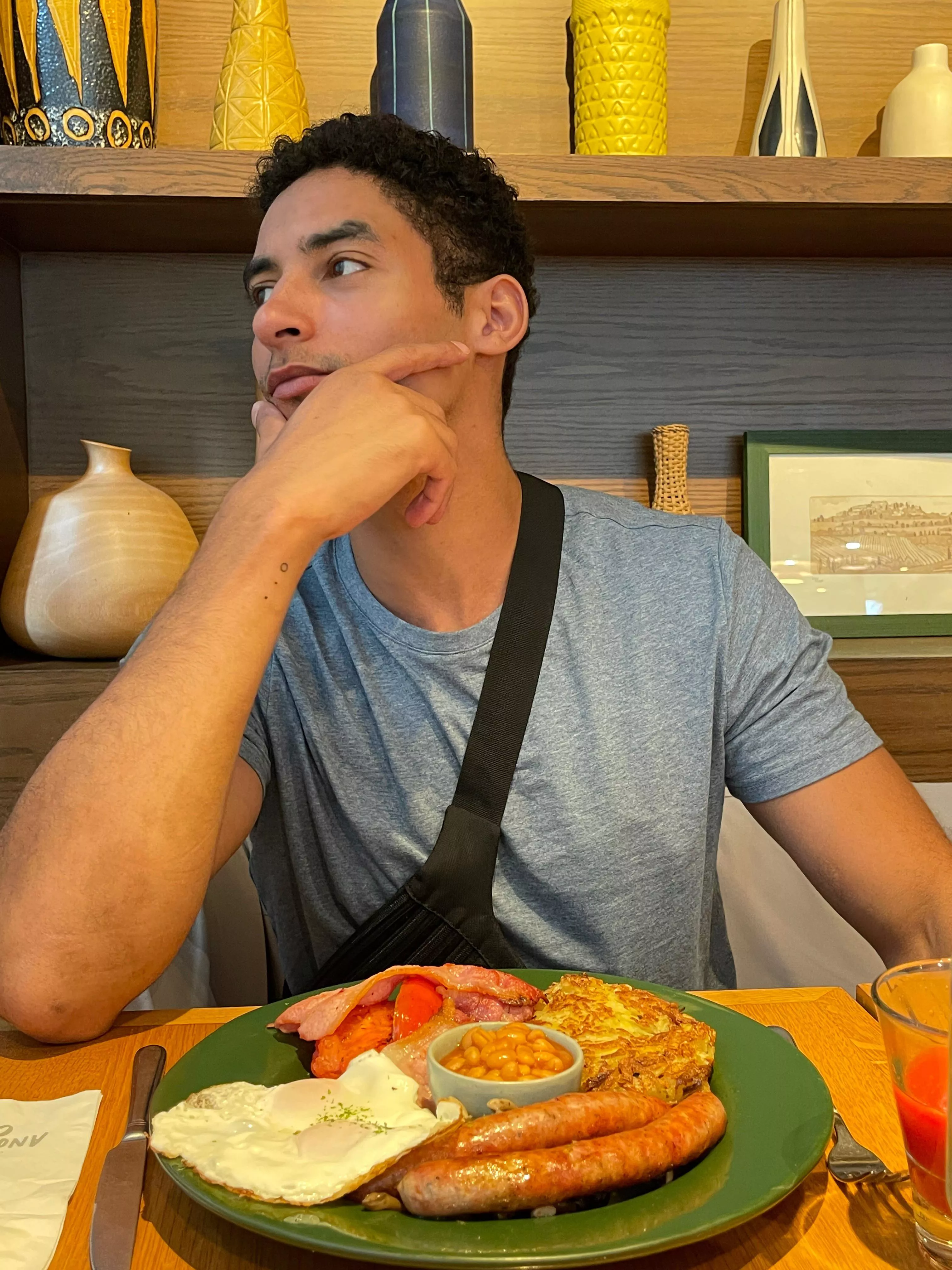 Hey be honest☺️ would you go on a date with me?