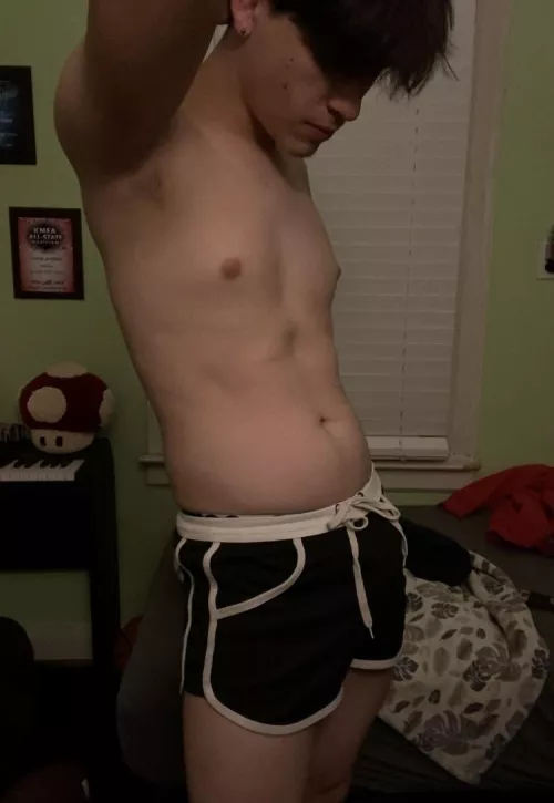 Hey for not having that good of a body I think I kinda ate