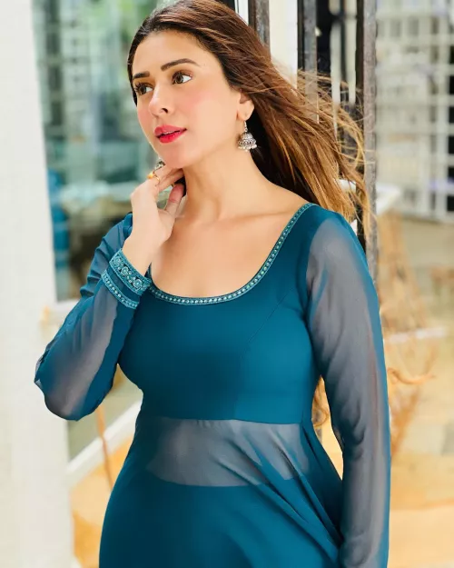 Hiba nawab
