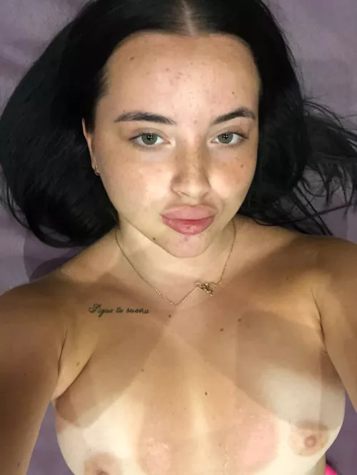 Hope you like my figure and tits