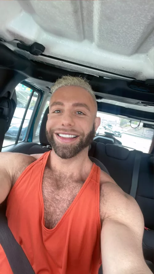 How's everyone feeling? I'm feeling like I wanna be a man's wife today 😉