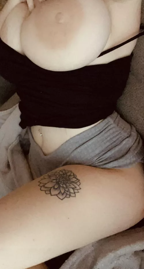 How’s my favorite Reddit community doing tonight? 😈