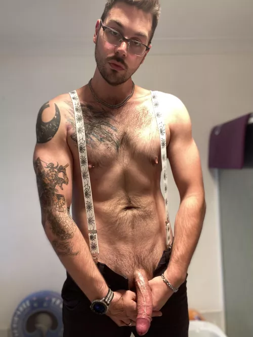 I have an urge to fuck some throat right now.