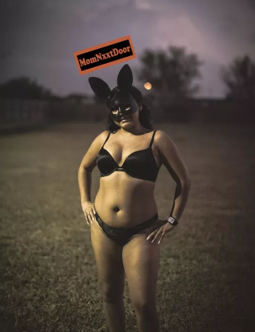 I Hope You Appreciate This Natural Curvy Latina Mom