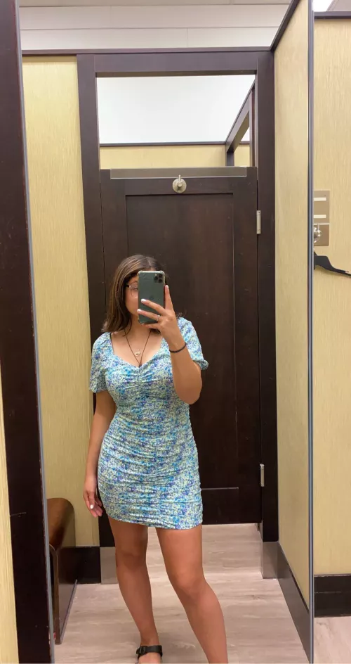 I need some backshots in this dress