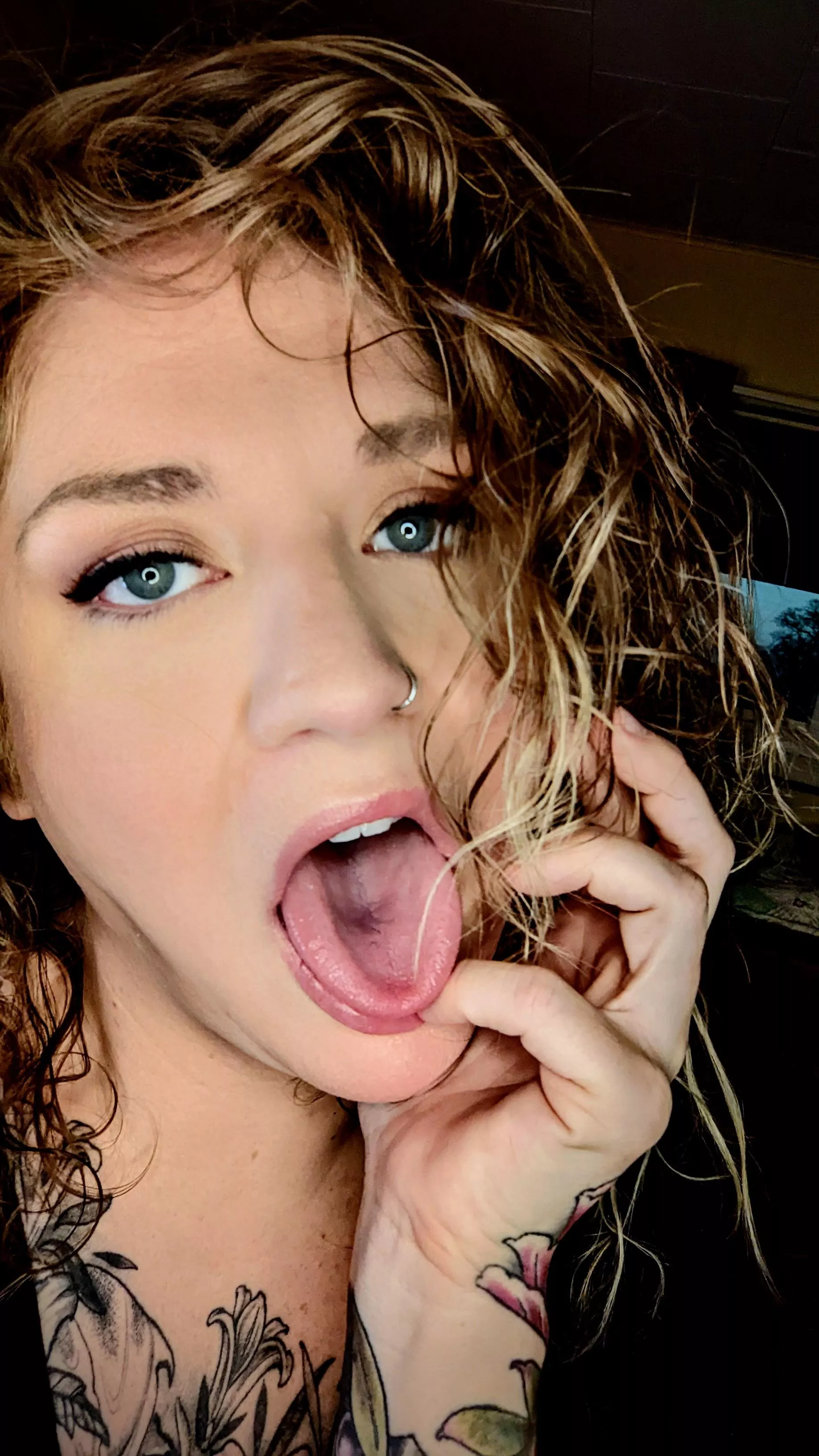 Just checking you for you regularly scheduled Friday appointment. 😈💦