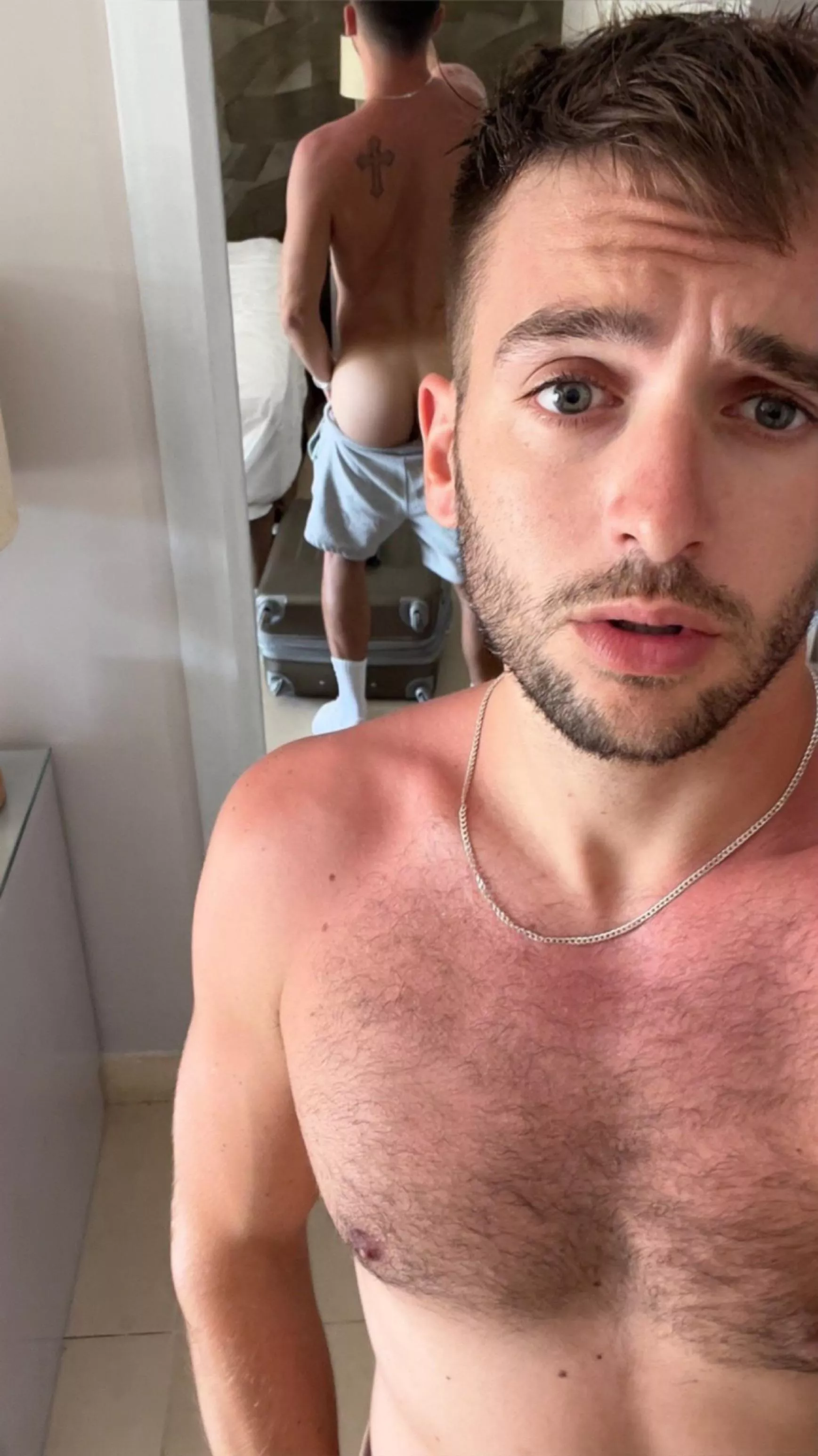 Just want someone to smack their dick on me 😏