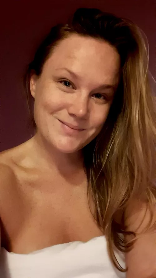 Just woke up, but it's FRIYAY