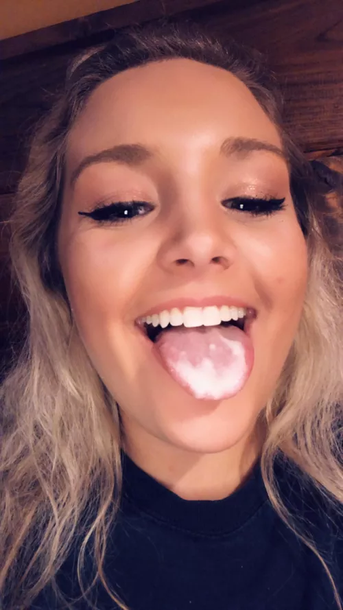 Kik txthicboi: need some tribs for this slut.