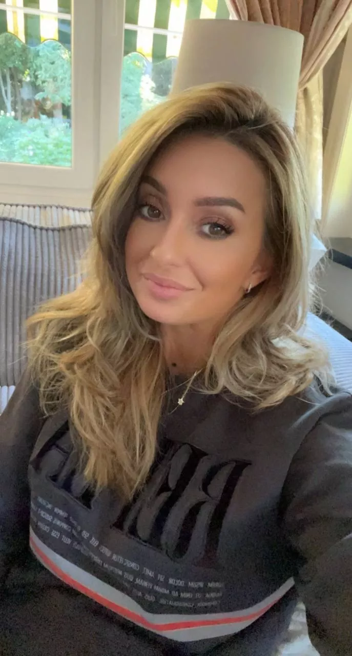 Kiss them daddy 🥺