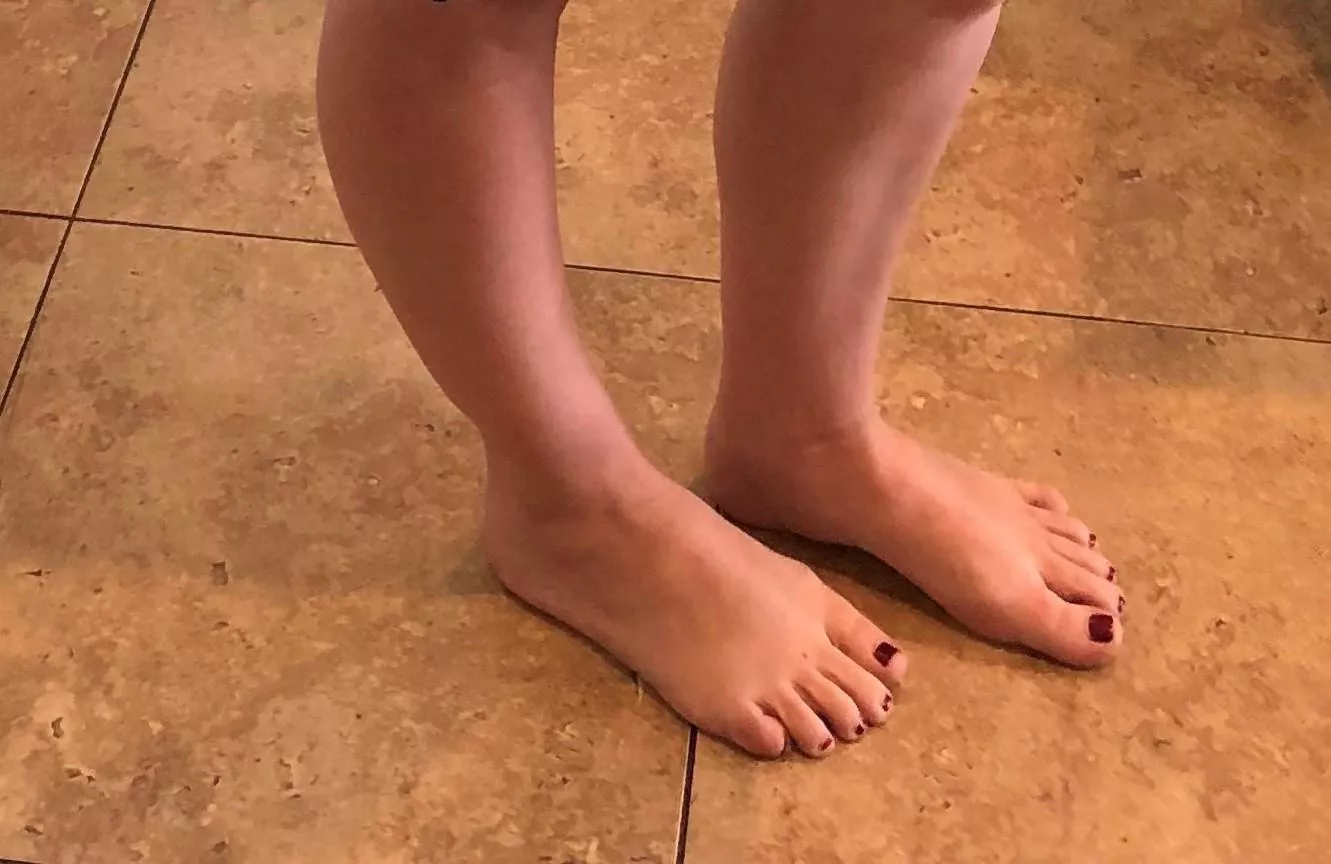 Let me know what other feet pics you’d like.