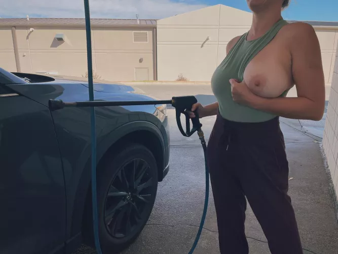 Let’s get wet 💦💦