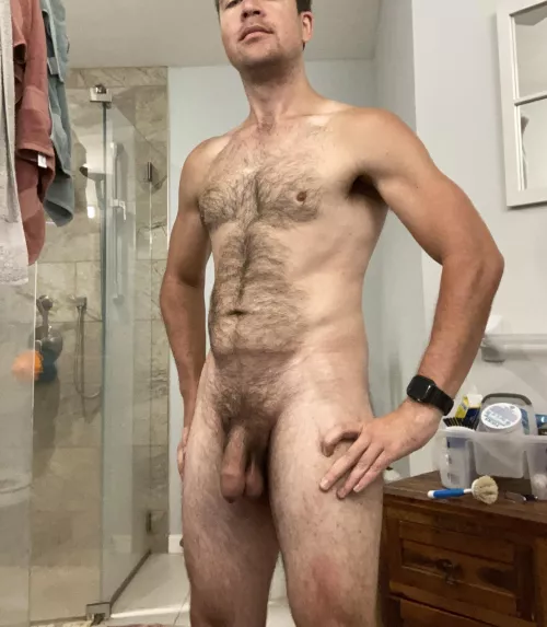 (M) 34 185 5ft 11inches . Ready to tackle the day!