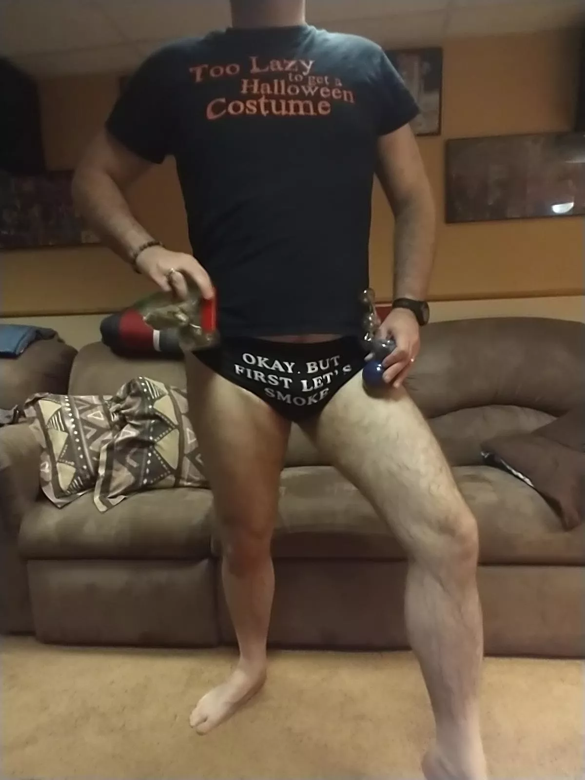 [M] Hey, look, a guy who has great legs, better weed, and no Halloween costume!