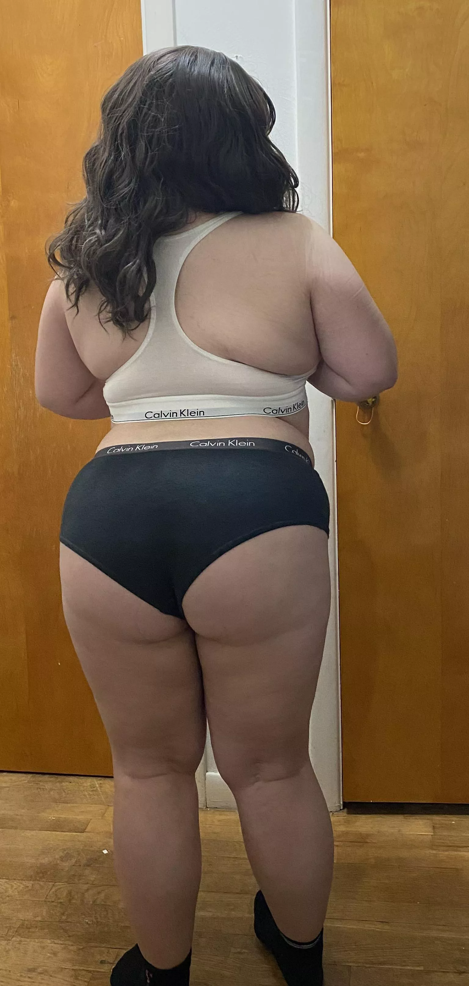 My booty’s dramatic like that