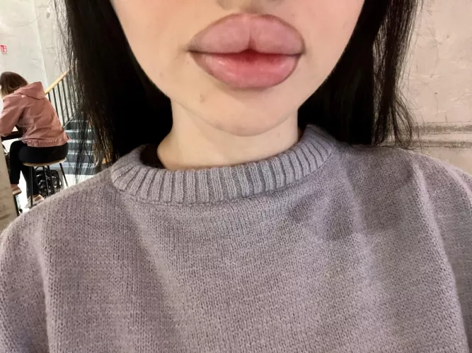 my lips are so juicy because I've just been kissed