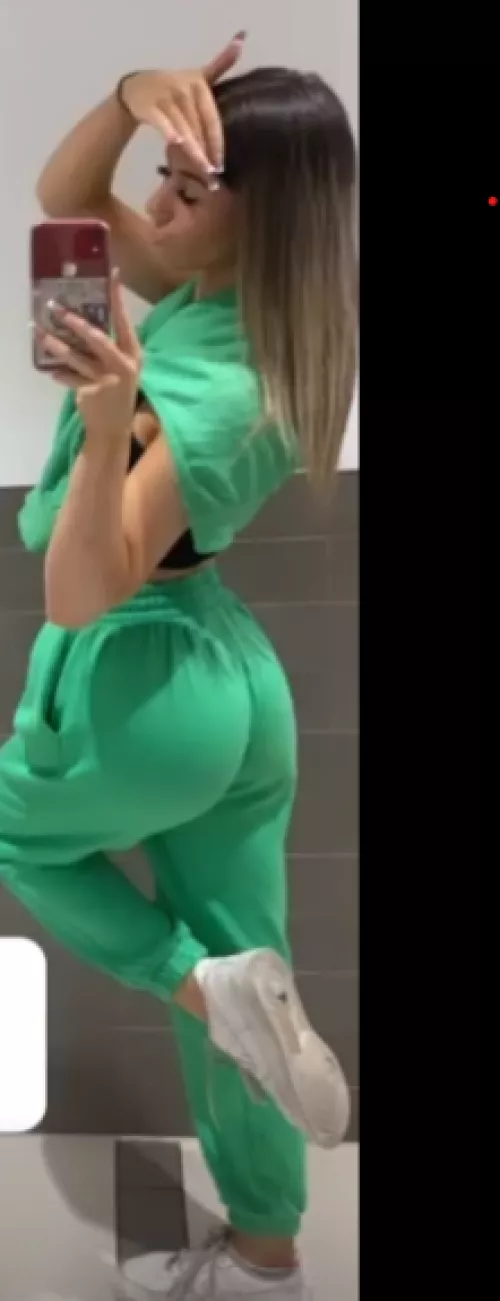 my slutty cousin needs some cum on her