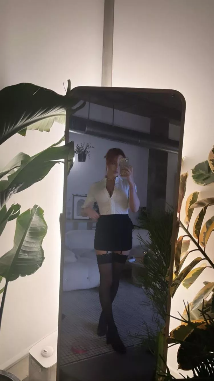 Need more of her in this outfit