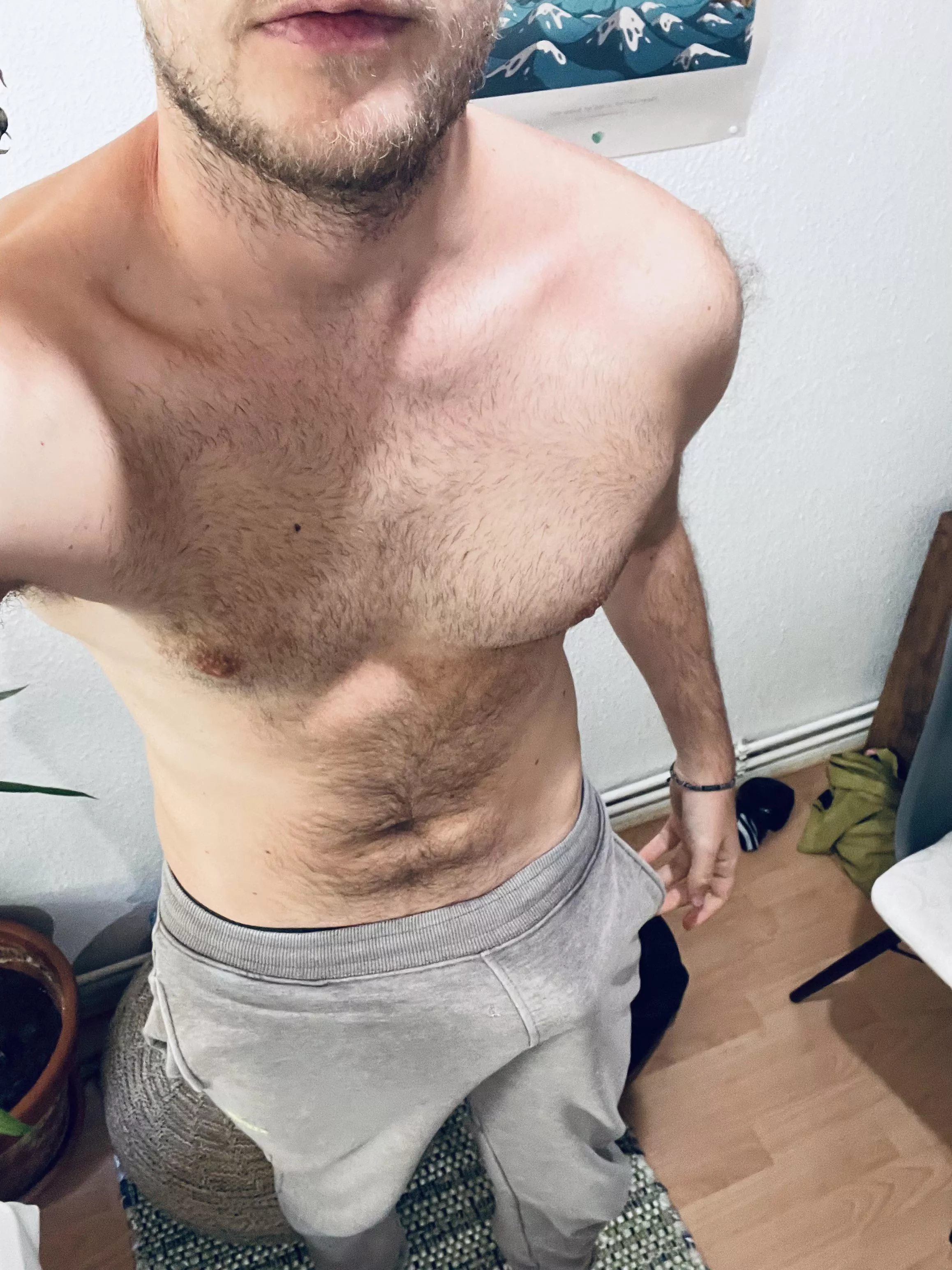 Perfect pants for grocery shopping ? 😉