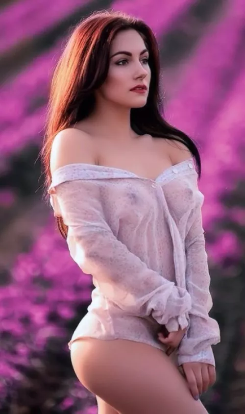 Perfect pokies in a sheer top