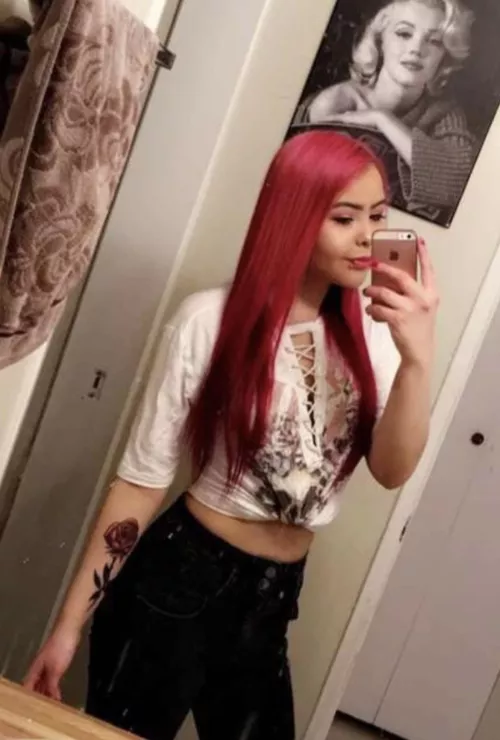 Should I go back to red hair???
