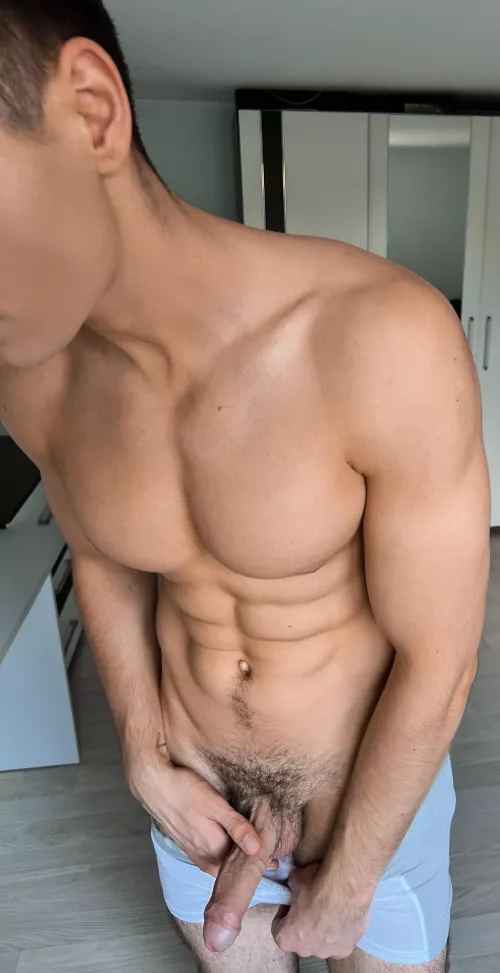 Small V line but big dick )