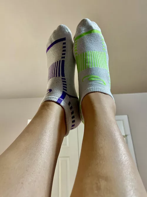Stinky post gym workout socks anyone? ;)