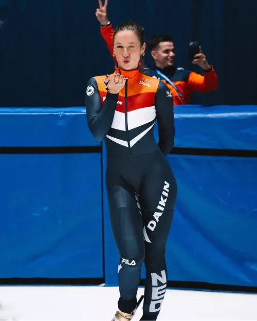 Suzanne Schulting - Dutch Speed Skater