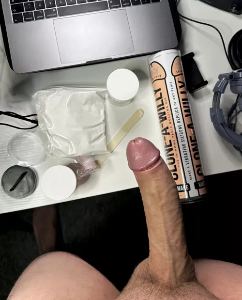 Time to immortalise this dick 😈