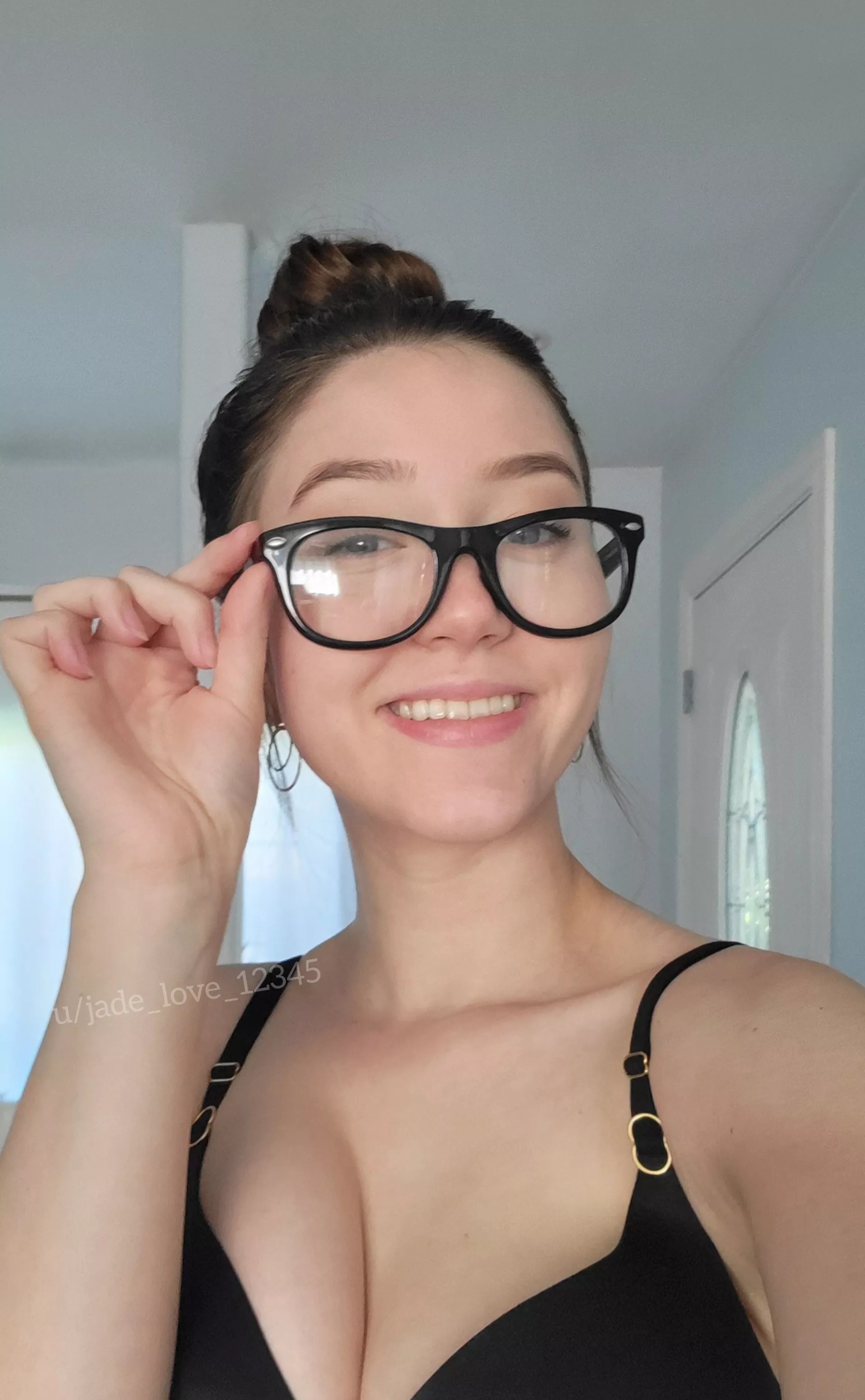 [TW] I hope my smile makes you smile too :)