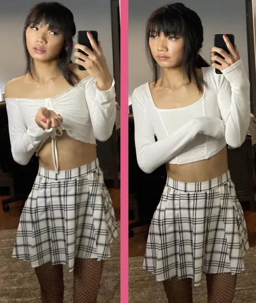 Updated the look a lil, which top?? 👈 or 👉